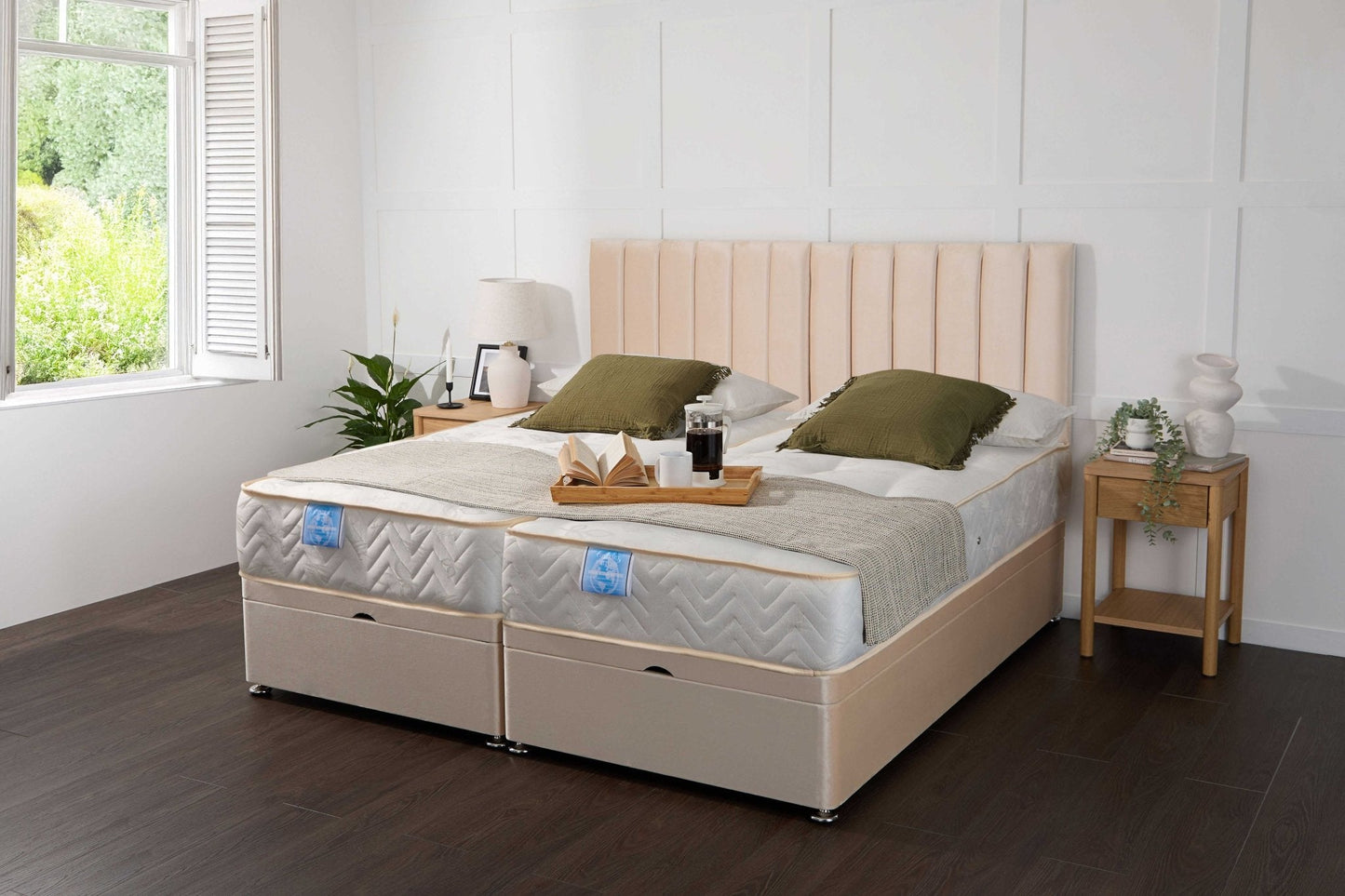 Apollo Supreme Guest Hotel Zip and Link 2000 Pocket Sprung Ottoman Divan Bed Set
